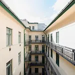 Vaci Street Premier Apartment