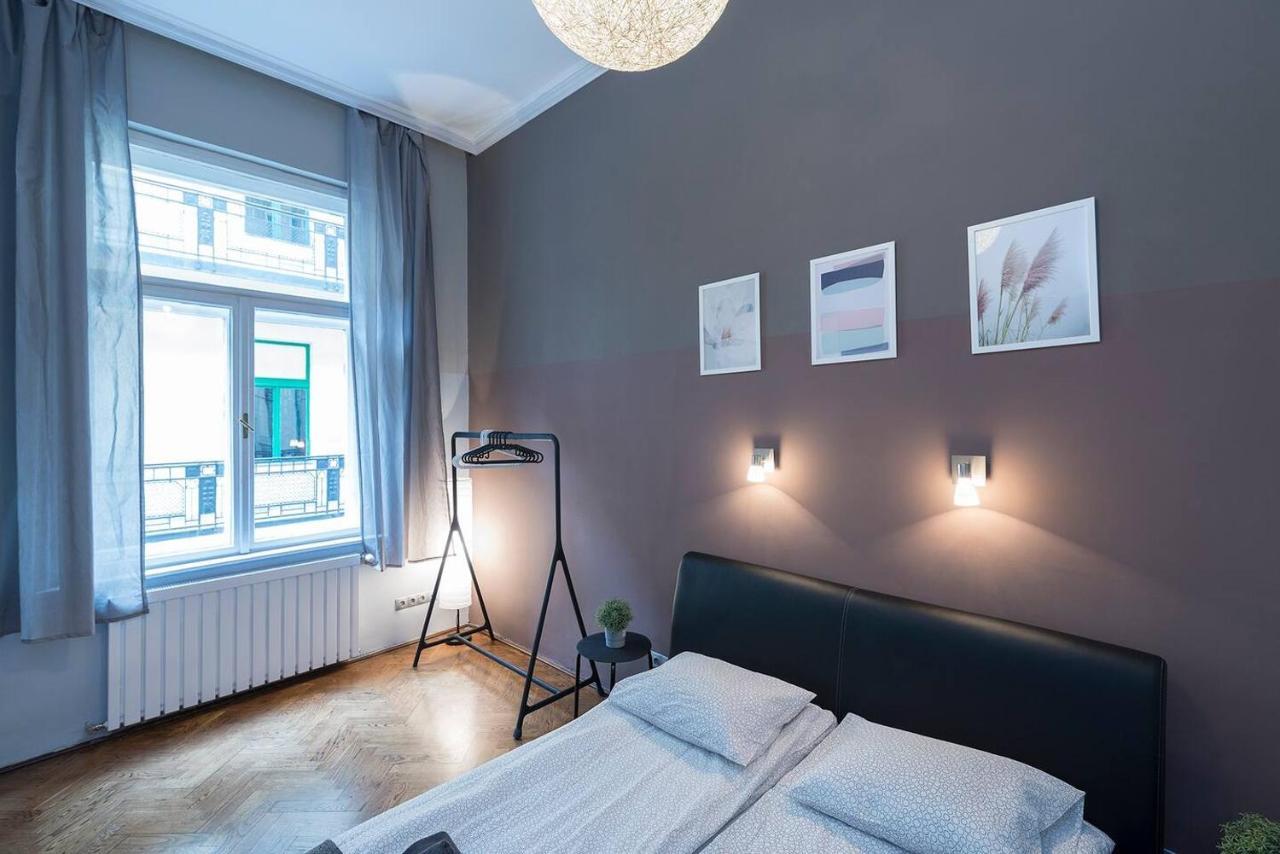 Vaci Street Premier Lejlighed